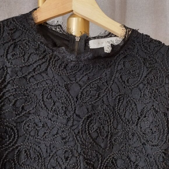 Adiva Black Lace Top XL Scalloped Hem Floral Lace Short Sleeve Blouse - Picture 5 of 7